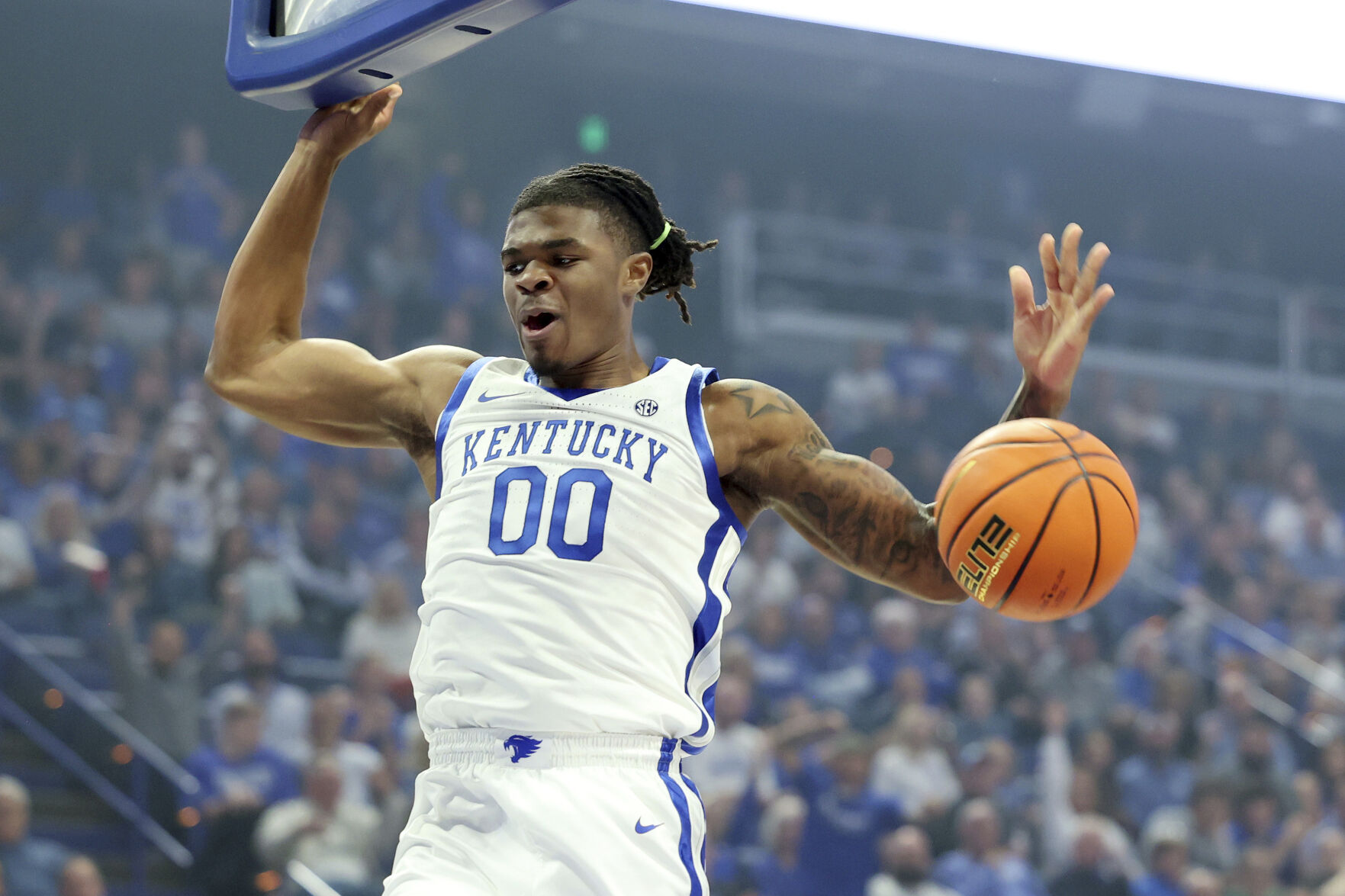 No. 23 Kentucky pummels Wright State 103-62 in Pope's debut